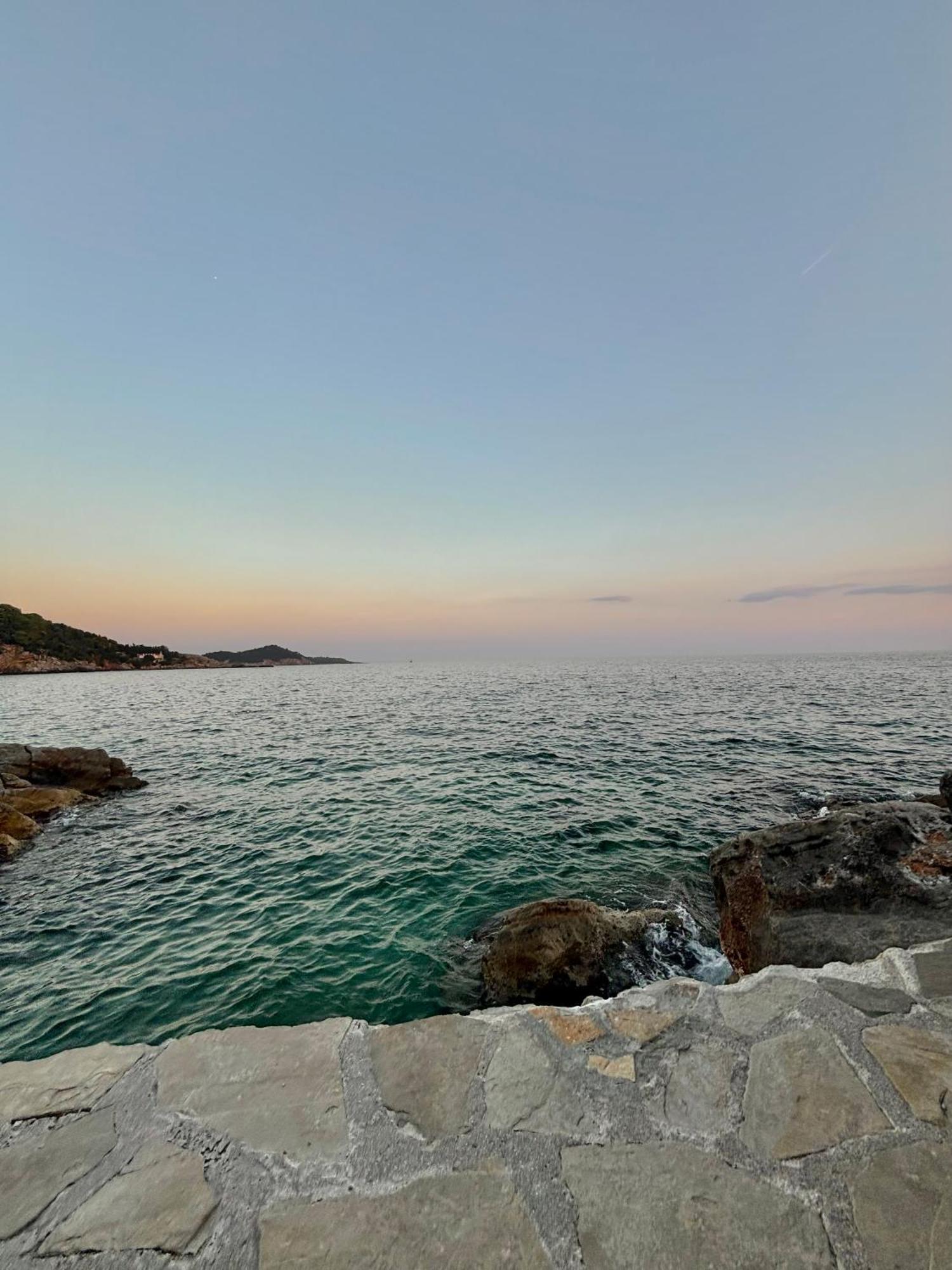 Bliss Apartment Near Bellevue Beach Dubrovnik Eksteriør billede